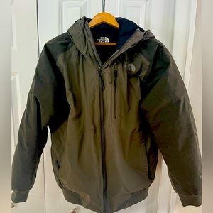 North Face Mens L down coat